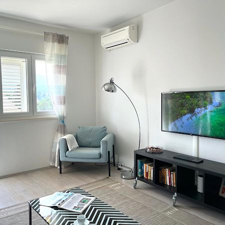 Apartments Sea & Sky สตารีกราด ภายนอก รูปภาพ