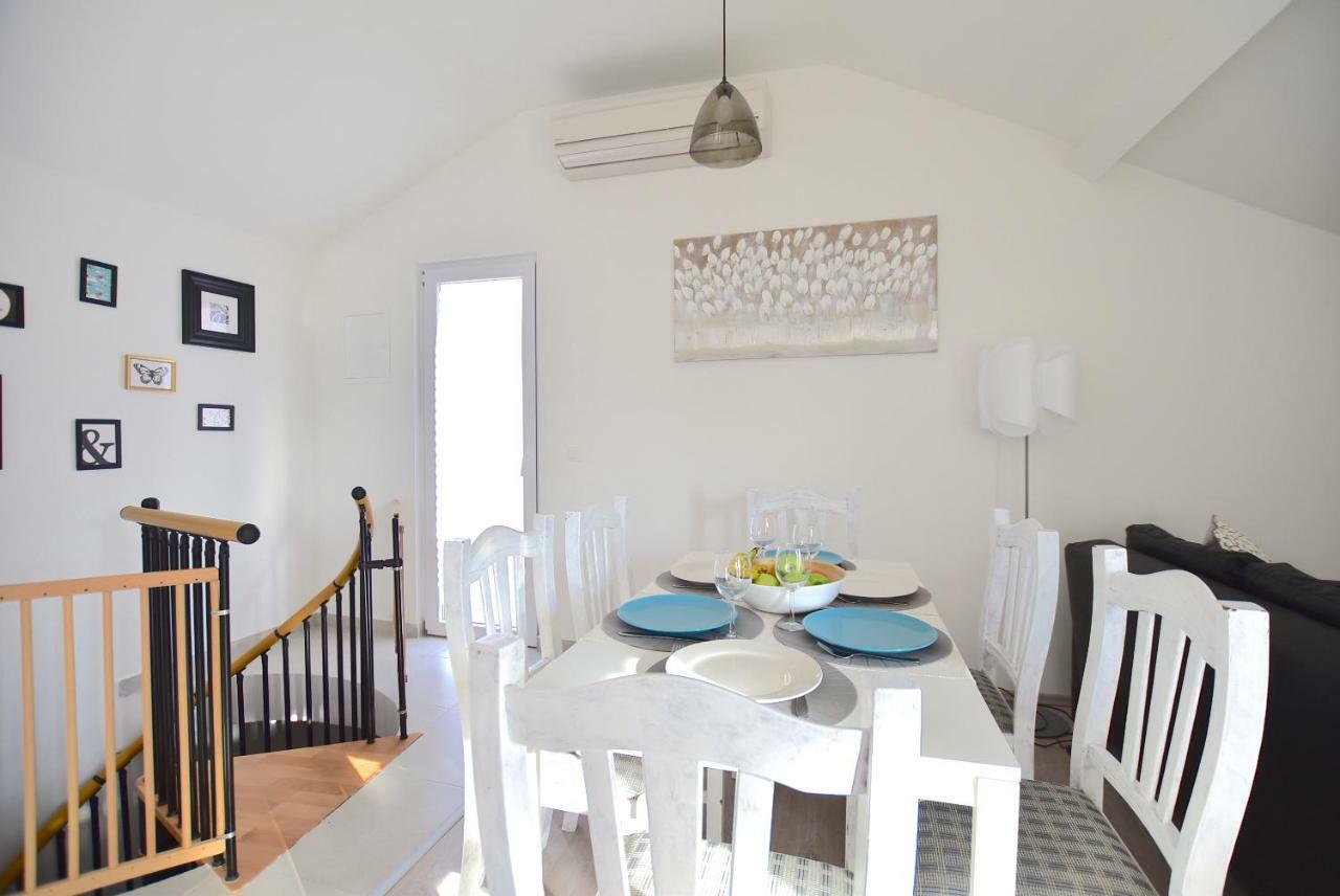 Apartments Sea & Sky สตารีกราด ภายนอก รูปภาพ