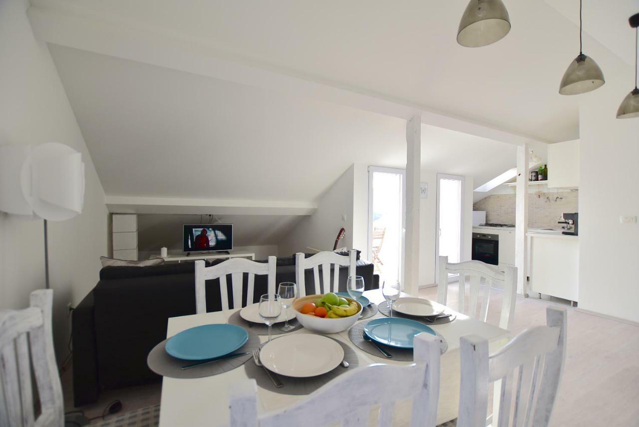 Apartments Sea & Sky สตารีกราด ภายนอก รูปภาพ